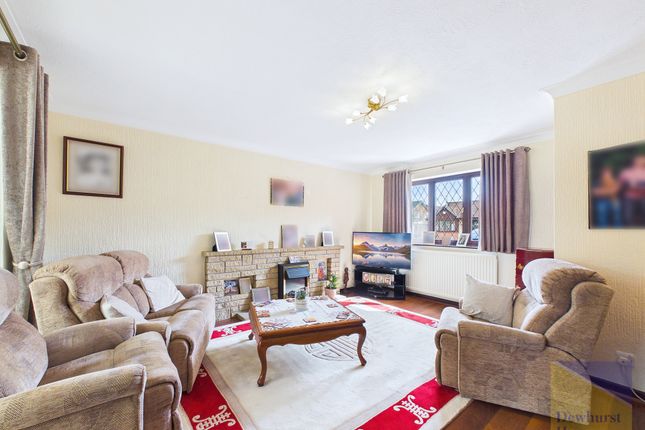 5, Chelford Close, Peston photo 2
