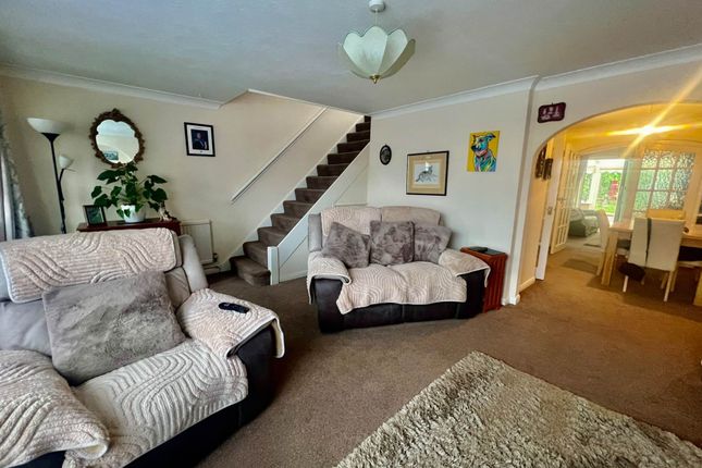 17, Bursledon Close, Bognor Regis photo 2