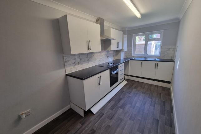 Long Let With Parking &amp; Balcony &amp; Views, First Floor Quality Newly Refurbished Apartment, Flat 4, Boro Court, 2B Bellevue Road, Poole, Bh14 8Tq