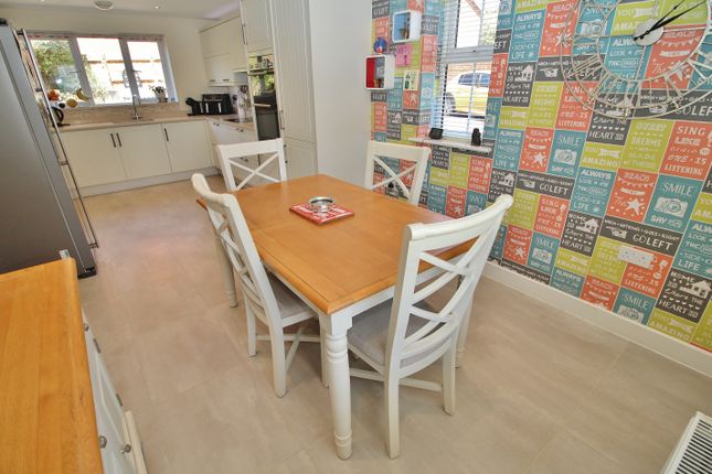 43, Skylark Avenue, Emsworth photo 4