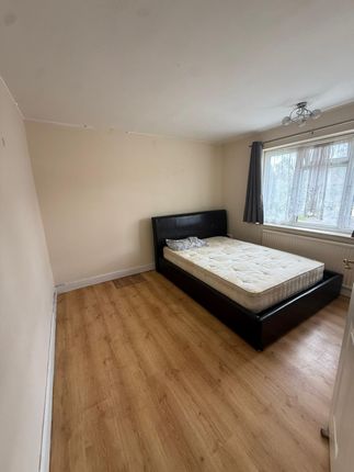 31 Coleridge Crescent, Colnbrook photo 5