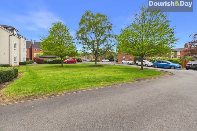 16 Anderson House Hollins Drive, Stafford photo 3