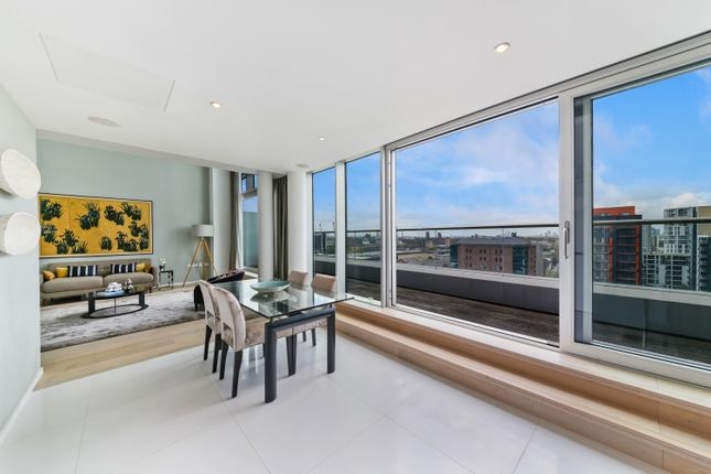 Flat to rent in North Boulevard, Baltimore Wharf, Canary Wharf