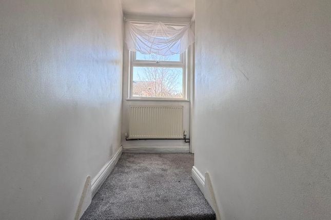 233a, Spring Vale North, Dartford photo 2