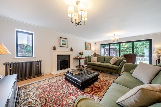 6, Keston Park Close, Bromley photo 4