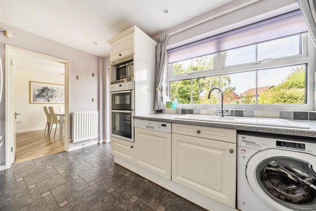 4, Constable Way, Sandhurst photo 4