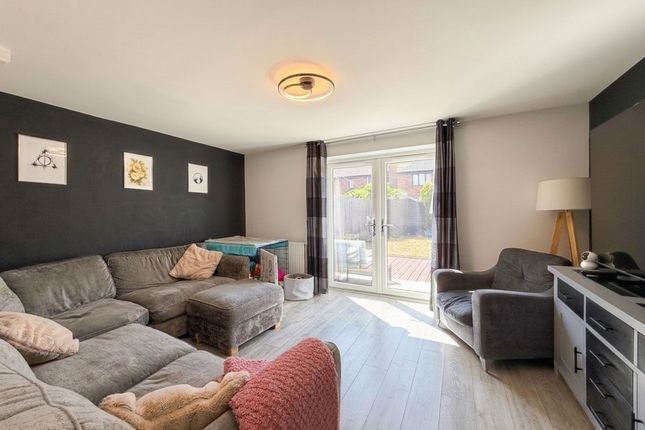 33 Flanagan Avenue, Queenborough photo 2