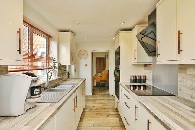 33, Century Road, Retford photo 2