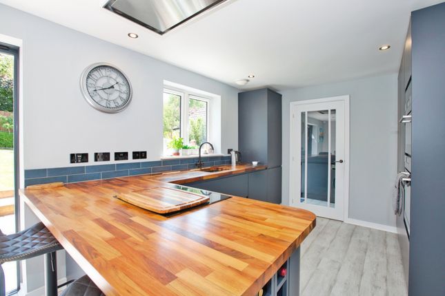 47, Desmond Rochford Way, Taunton photo 4