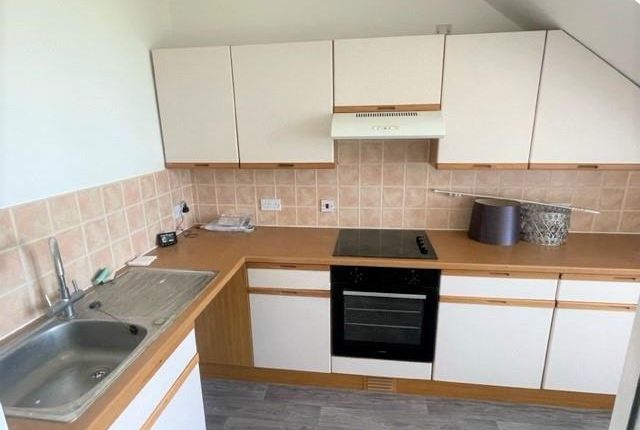 Flat 12, Norlands, 16  Beacon Hill, Herne Bay photo 2