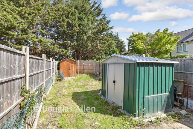290, Woodward Road, Dagenham photo 4