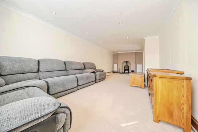 10, Brices Way, Sudbury photo 2