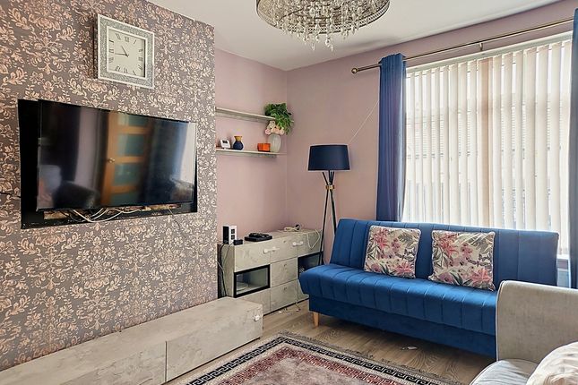 30, Dagnam Road, Sheffield photo 4