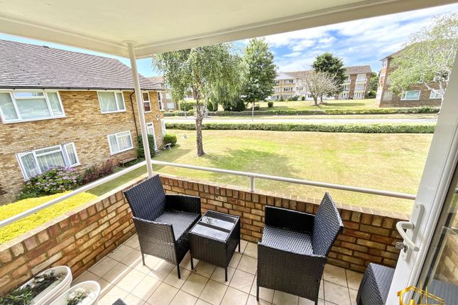 Flat 8 Drake House, Birkdale, Bexhill-on-Sea photo 3