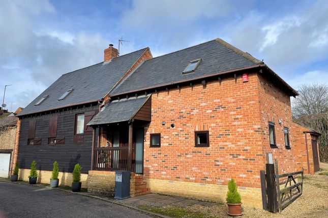 Thumbnail Detached house for sale in Waterhouse Close, Newport Pagnell, Buckinghamshire
