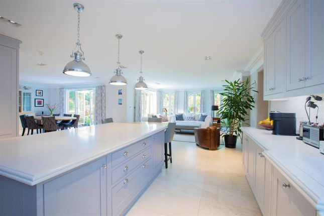 Detached house for sale in Hamilton Place, Checkendon, Reading