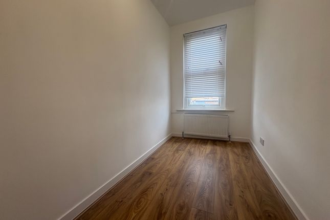 56, Bounces Road, London photo 5