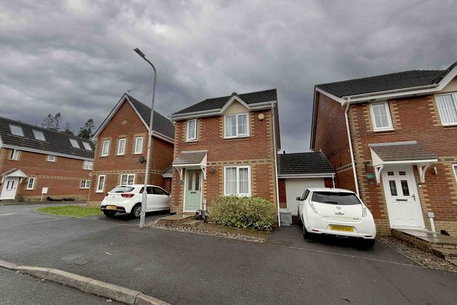 3 Bedroom Detached For Sale On Ffordd Ger Y Llyn, Tircoed Forest, Sa4 9Zq