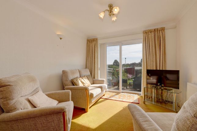 37, Broomfield Street, Eastbourne photo 4