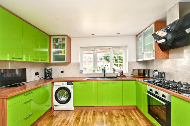 5, Piltdown Way, Eastbourne photo 3