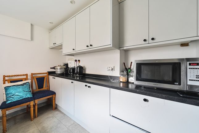 58a, Copt Elm Road, Cheltenham photo 4