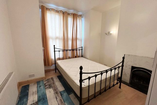 Terraced house to rent in Troughton Road, London