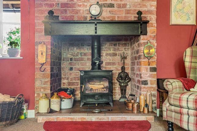 September Cottage, 6 Phillips Acre, Leominster photo 4