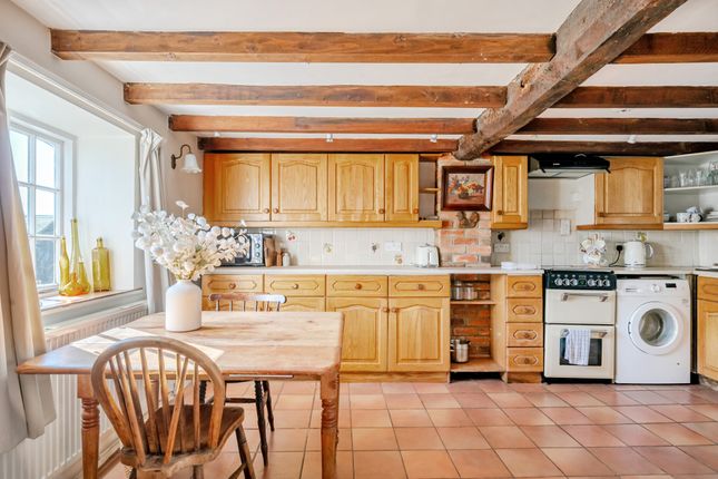 8, Burdett Street, Ramsbury photo 4