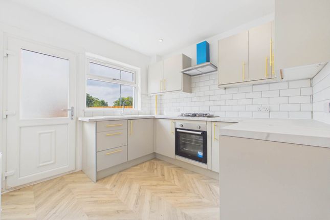 71, Denholm Drive, Wishaw photo 2