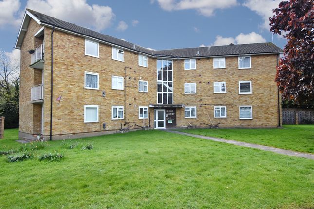 Thumbnail Flat to rent in Lych Gate, Watford