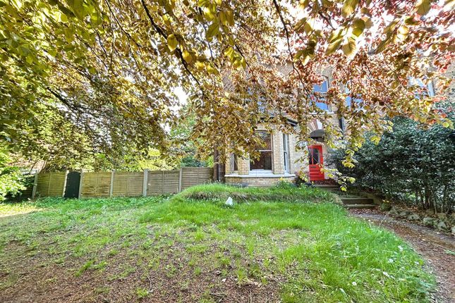 158 Broad Road, Sale photo 2