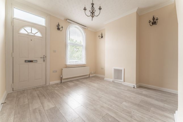 46 Battle Road, Erith, Kent photo 2
