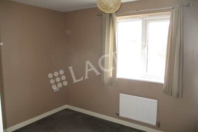 77 Montacute Road, Yeovil photo 3