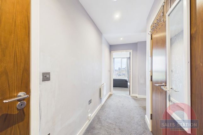 70, Admiral House 38-42,, Newport Road, . photo 3