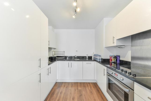 Flat for sale in Aquarelle House, City Road, London