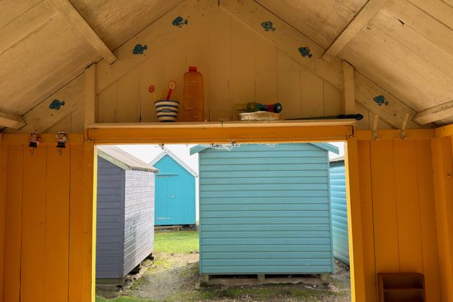 263, Beach Hut 263, Felixstowe photo 4