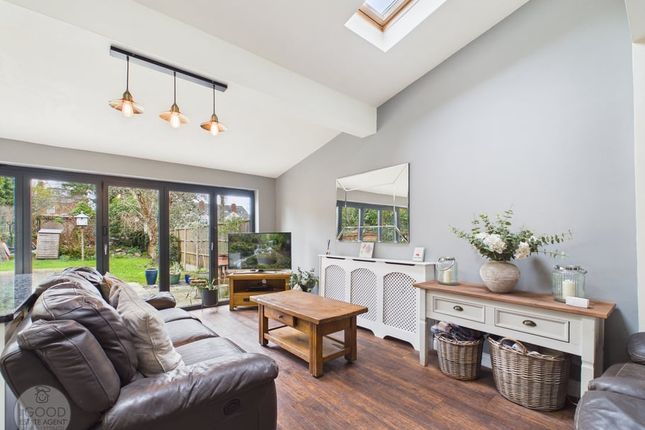 98, Ryelands Street Whitecross, Herefordshire photo 4