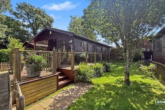 2-bed caravan on 43, The Thatches, Modbury, £135,000