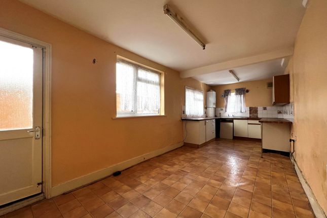Terraced house for sale in St Georges Road, London