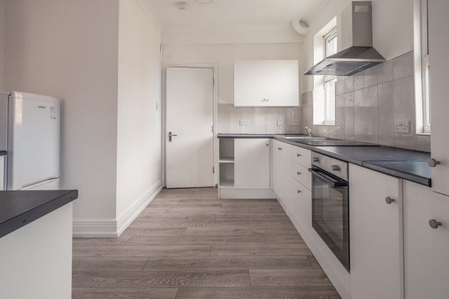 Room 1, 50 Queens Road, Newcastle Upon Tyne photo 2