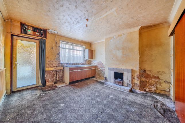 7, Eric Street, Pontefract photo 4