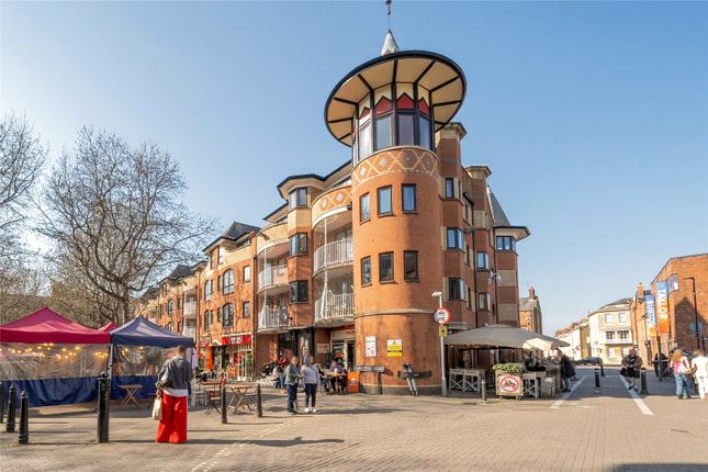 16 The Chilterns,, Gloucester Green, Central Oxford photo 4
