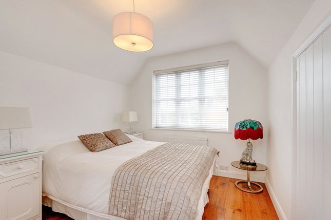 End terrace house for sale in Asmuns Hill, Hampstead Garden Suburb, London