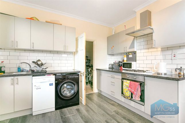 133, Avenue Mews, London photo 3
