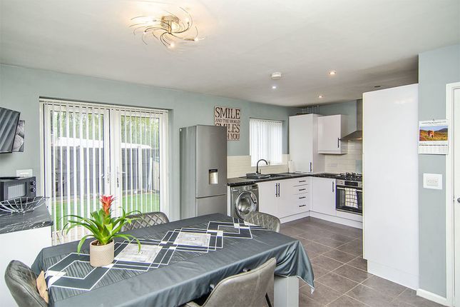 5, Cherry Brook, Cannock photo 4