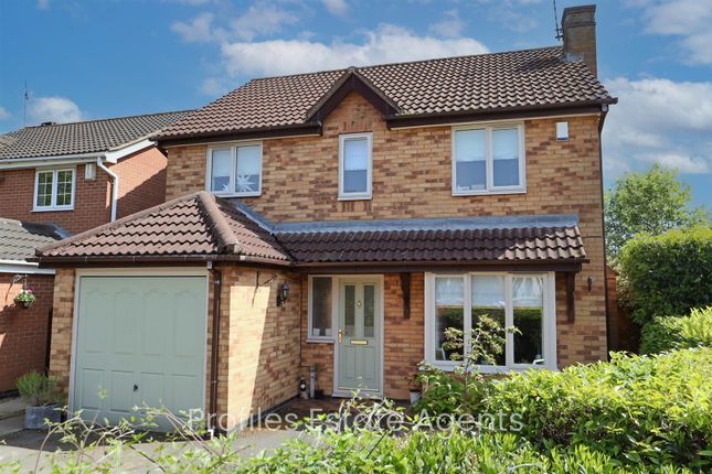 Detached house to rent in Briarmead, Burbage, Hinckley