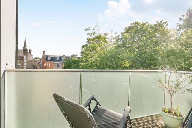 92 High Street, Beckenham photo 3