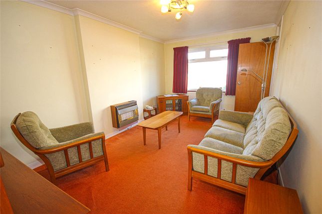 30, Ash Grove, Devon photo 3