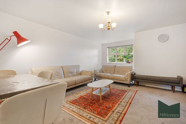 2-bed flat on 33 Harper Close, London, £400,000