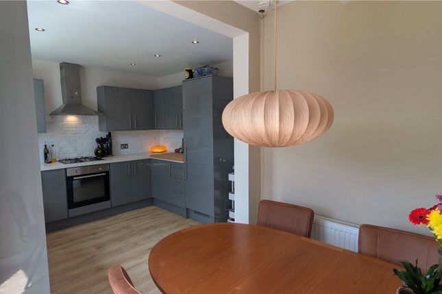 397, Whitehall Road, Leeds photo 4
